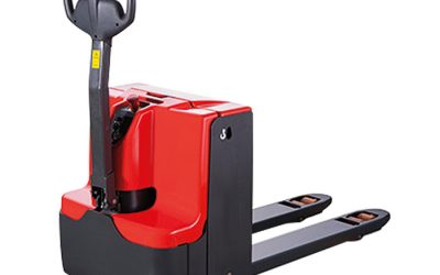 Gerbeurs et transpalettes en LLD : Solutions flexibles en logistique